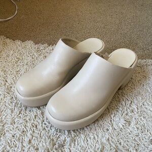Everlane Puffa Clog